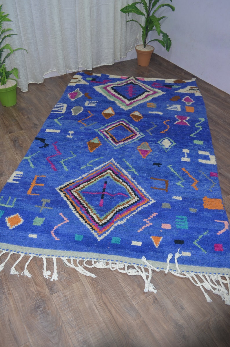 Tapis bleu élégance traditionnelle pour votre salon beauté berbère marocaine personnalisée art marocain artisanal image 8