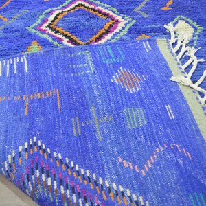 Tapis bleu élégance traditionnelle pour votre salon beauté berbère marocaine personnalisée art marocain artisanal image 7