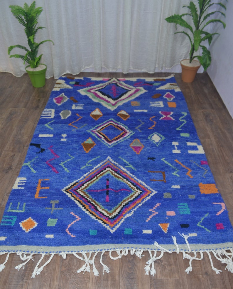 Tapis bleu élégance traditionnelle pour votre salon beauté berbère marocaine personnalisée art marocain artisanal image 6
