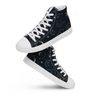Estilo estrellado: camisetas altas Moon & Night Sky: elegancia cósmica diseñada para cada paso