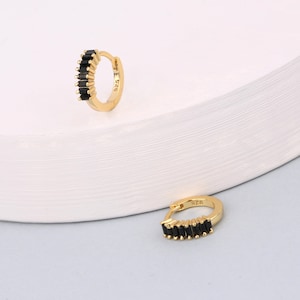 Tiny Black Baguette Cut CZ Huggie Hoop Earrings, Gold Diamond Huggie Hoop, Sterling Silver Small Hoop Earrings, Huggie Hoop with Black Stone
