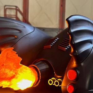 36) LED USB powered Flame effect for the 89&#39; bat vehicle from Mcfarlane Toys