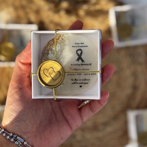 Personalized Grave Ornaments, Funeral favors for guests, Funeral Magnet Favor, Celebration of Life Gifts, Memorial Service Favors