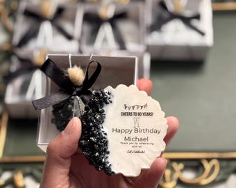 Lembrancinhas elegantes em forma de ímã para aniversários de 70, 80 e 90 anos – Lembrança personalizada para comemorar aniversários marcantes, presente de agradecimento para festa de adultos