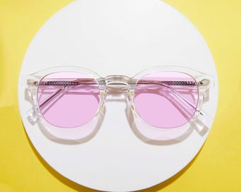 Monture transparente rose clair, verres violets, rivets en diamant, verres teintés rétro