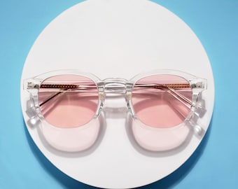 Lunettes rondes en cristal, verres teintés rose, rivets en diamant