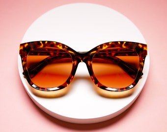 Lunettes de soleil papillon écaille, verres dégradés, lunettes de créateurs