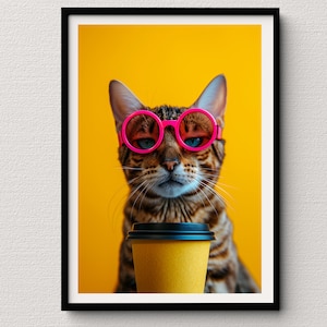 Bengal Katze Trinkt Kaffee | Wandkunst für den Tierliebhaber, ästhetische Drucke, Leinwanddrucke, Bengal-Katzenkunst, Bengal-Liebhaber, Kaffeeliebhaber