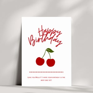 Modello modificabile per biglietto di auguri di buon compleanno con ciliegia, download digitale istantaneo fai da te con frutta, cancelleria personalizzata trendy Coquette per feste