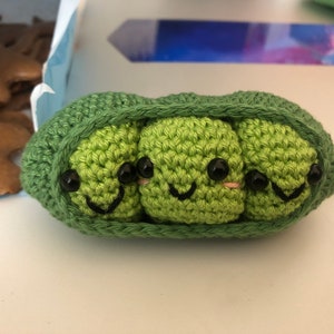Happy Pea Friends