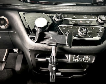 2017, 2018, 2019, 2020, 2021, 2022, 2023, 2024, 2025, 2026 Chrysler Pacifica Phone mount