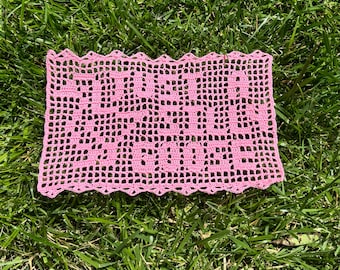 Silly Goose Filet Crochet Doily Pattern