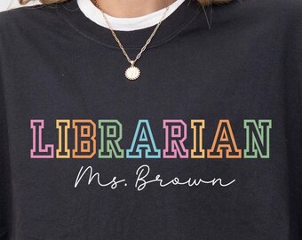 Camisa de bibliotecaria personalizada: Regalo de biblioteca escolar personalizado con colores cómodos