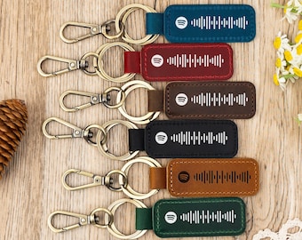 Personalized Leather Spotify Keyring,Fathers Day Gift,Customized Music Code Keychain,Gift for Men,Engraved Leather Key Chain,Groomsmen Gift