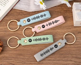 Chaveiro personalizado com códigos do Spotify, chaveiro de couro com códigos musicais, chaveiro de presente para ela, chaveiro com códigos de músicas favoritas, presente pequeno com códigos musicais