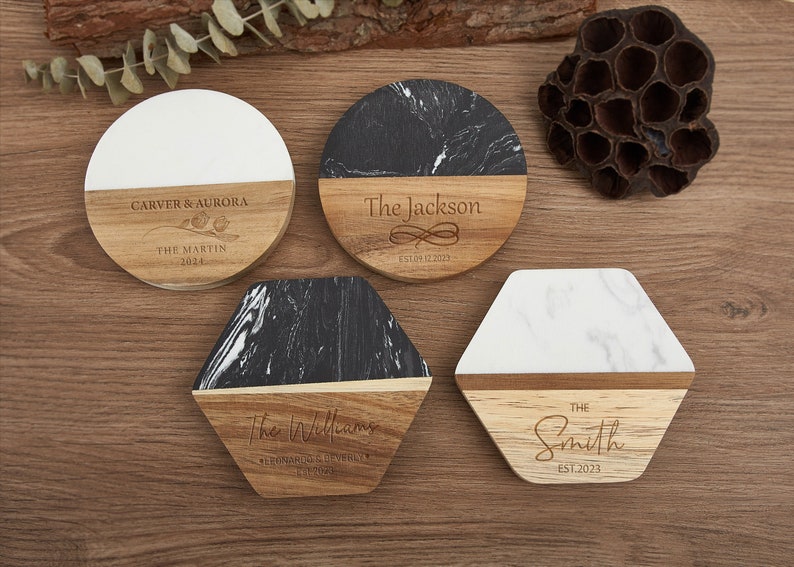 Cadeaux de Noël pour maman, sous-verres gravés de qualité supérieure en bois de marbre personnalisé, cadeau de pendaison de crémaillère, ensemble de sous-verres personnalisés, cadeaux de mariage, anniversaire image 1