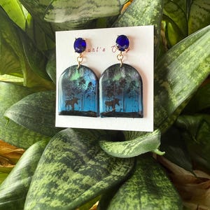 Alaskan moose with norther lights