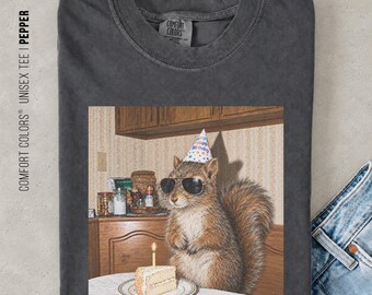 Funny Squirrel Birthday Shirt, Vintage Squirrel Graphic Tee, Squirrel Lover Gift, Funny Animal Birthday Party T-Shirt, Wildlife Gift