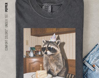 Funny Raccoon Birthday Shirt, Vintage Raccoon Graphic Tee, Raccoon Lover Gift, Funny Animal Birthday Party T-Shirt, Wildlife Gift