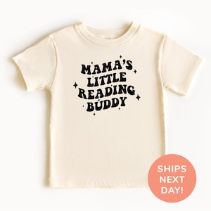 Maglietta e tutina Mama&#39;s Little Reading Buddy®, maglietta per amanti dei libri, maglietta per topi di biblioteca, maglietta per nerd dei libri, maglietta per amanti dei libri, maglietta per bambini che leggono