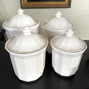 Vintage Pfaltzgraff Heritage White Canister Set of 4 Farmhouse Kitchen Storage