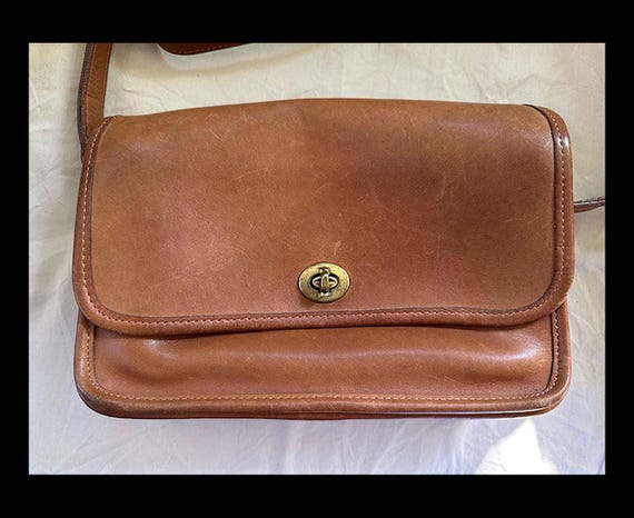 小物 Old COACH Glove-Tanned Leather Vintage Vintage Coach Full Glove Tanned Rare Camel Leather City Bag
