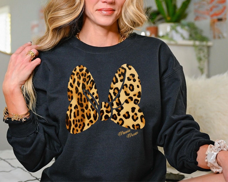 Minnie Mouse Leopard Print Sweatshirt - Disneyland Vacation Tee image 1