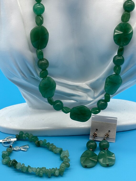 Adventurine Stone 19" Stone Necklace Set - image 2