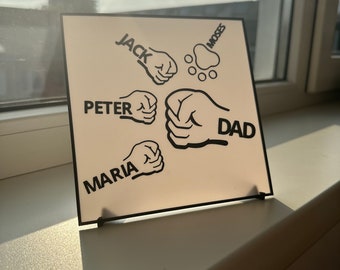 Cadeau personnalisé pour la fête des pères Fist Bump - oeuvre d'art familiale personnalisée - parfait pour papa et grand-père - planche pour animal de compagnie papa enfants - enseigne encadrée noms d'enfants