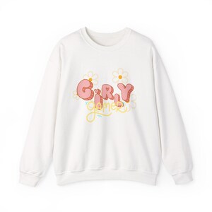 Gamer Girl Sweatshirt - Cozy Gaming Apparel, Ideal Gift for Gamers, Perfect for Birthdays, Holidays, Casual Wear, Cute Design