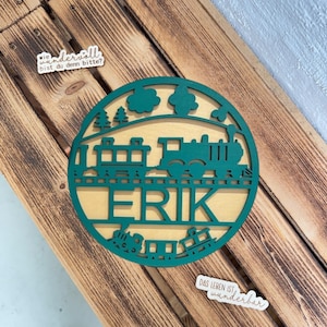 Targa in legno per porta personalizzata con nome, targhetta per cameretta bambini, scritta in legno, cartello con treno e ferrovia
