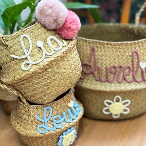 Toy basket basket personalized storage basket with desired figure, seagrass basket, toy box toy basket children's room decoration image 1