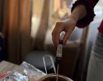 Guida per principianti alla fabbricazione di candele: come realizzare candele di soia profumate a casa – Download digitale PDF