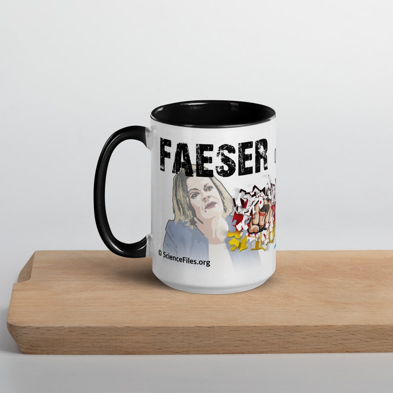 Tasse mit farbiger Innenseite