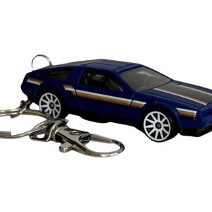 DMC DeLorean Keychain