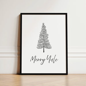 Feliz Yule! Nosso Pine Tree Printable é uma decoração de yule maravilhosa e cartões de yule. Cartão de Yule Pagão Imprimível Perfeito.