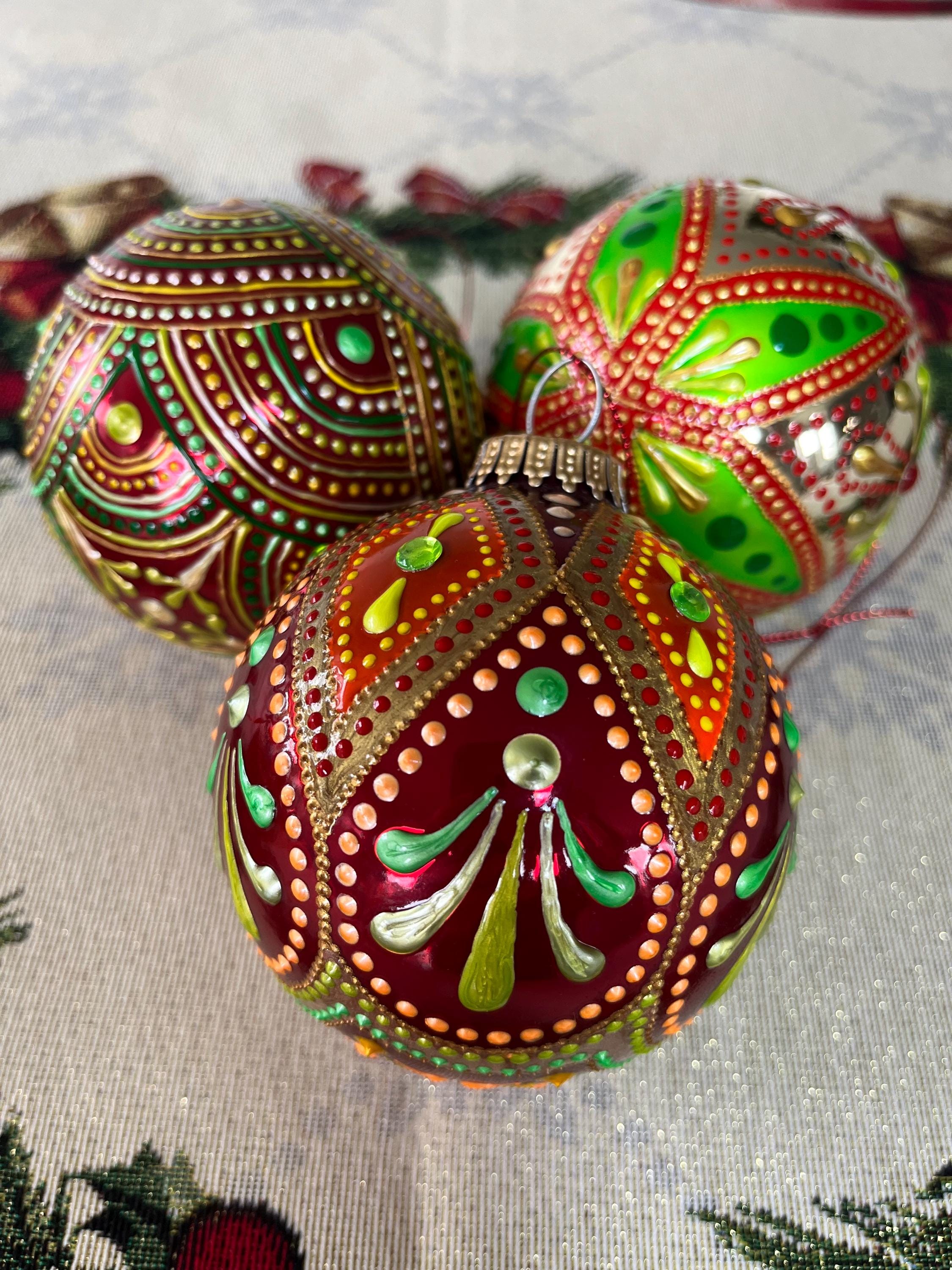 Red Glass Patterned Ornament main image 0