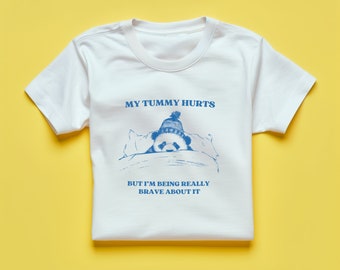 I miei cuori sulla pancia, ma sono davvero coraggioso a riguardo - T-shirt unisex con meme - Cartone animato sciocco e divertente - Regalo perfetto per lui e per lei