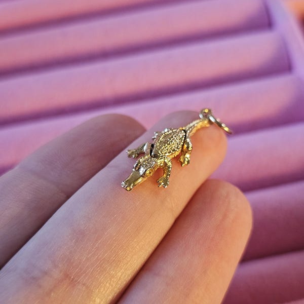 RARE FIND Articulated Moving Vintage Circa 1990 14ct Gold Crocodile charm - Pendants and charms that 1.56 grams 3.8cm long 14k 585 Animal