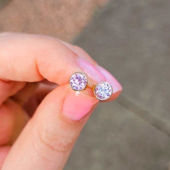 9ct gold Pink cubic zirconia earrings 9ct gold Pink cubic zirconia earrings