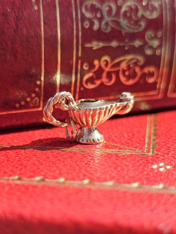 Vintage 9ct Gold Genie Oil Lamp Charm | Solid Gold Aladdin Lamp Pendant | London 1971
