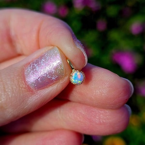 Dainty Solid 9ct Yellow Gold Yellow Gold Jelly Opal Pendant