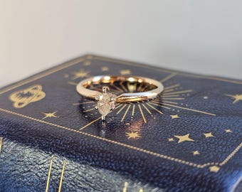 Anillo solitario vintage de oro de 14k con diamante talla marquesa (Talla N)