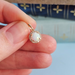 9ct Yellow Gold and Jelly Opal Halo Pendant