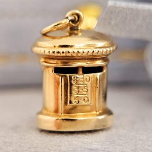 9 Karat Gold Vintage 1960 Solid Gelbgold British London Post Box Anhänger Charm