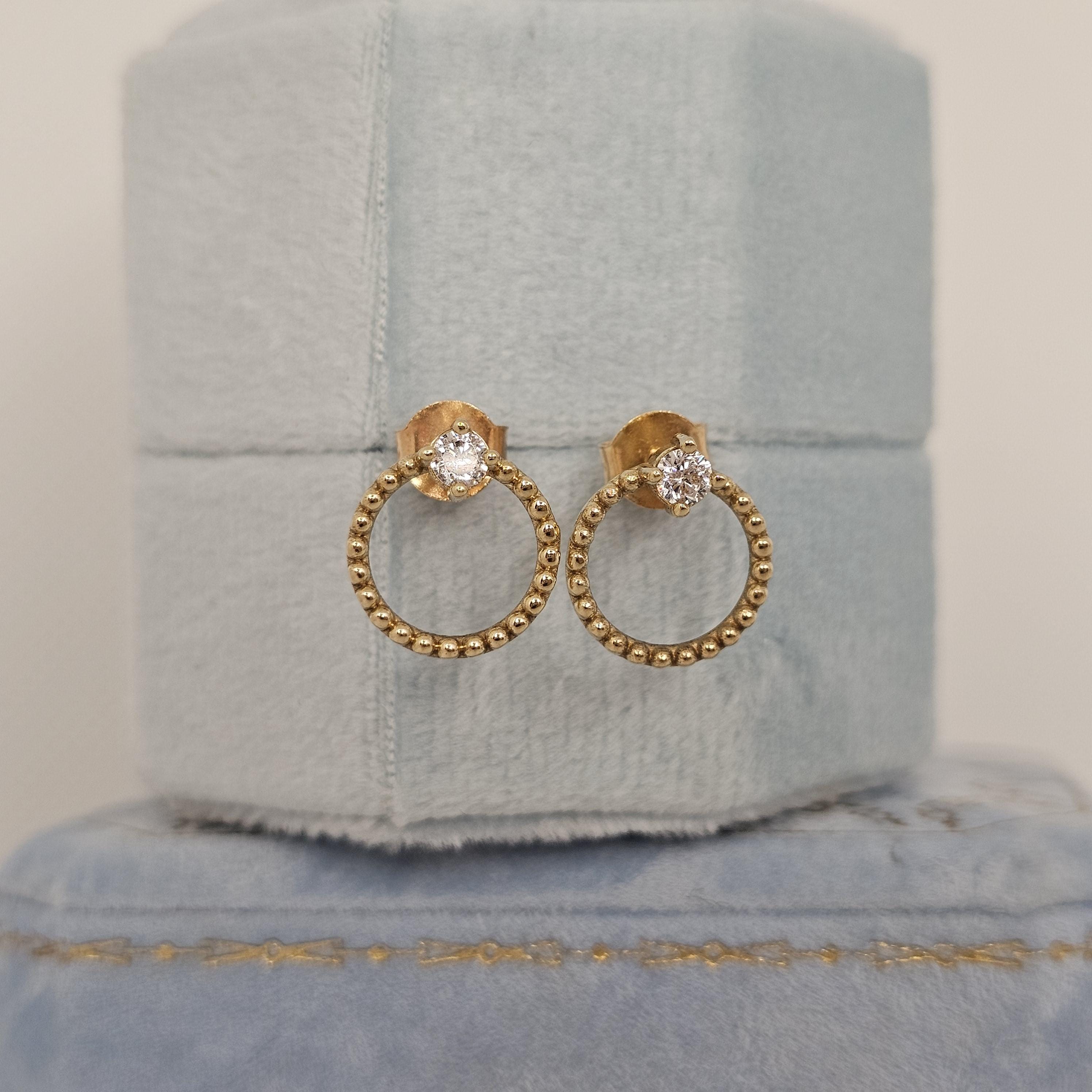 [LLOYD] 韓国ブランド☆10K Gold☆One-touch stone Earrings LLOYD] 韓国ブランド☆10K Gold☆One-touch stone Earrings