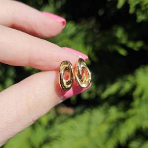 VINTAGE RARE VIND Jaar 1965 18 kt geelgouden knoopoorknopjes - Charlotte Gold - 18 kt vintage gouden sieraden