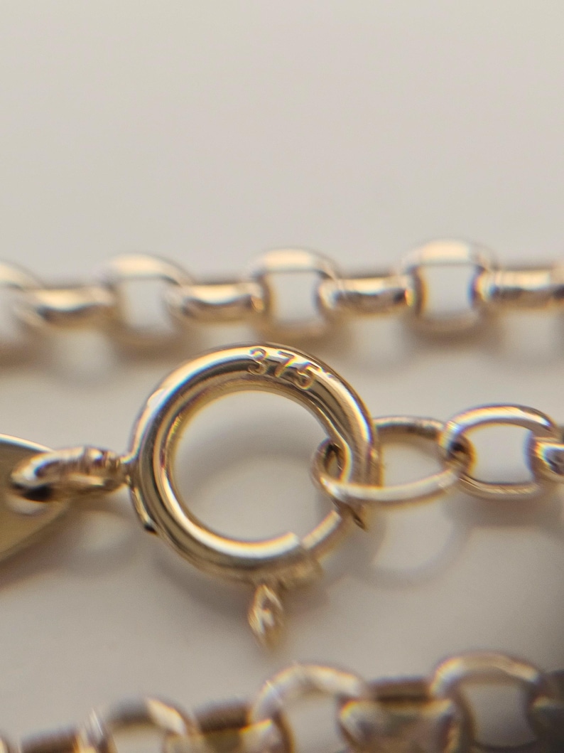 Solid 9ct Gold Rolo 20