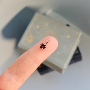 The 9ct Yellow Gold 0.30ct Round Red Garnet Pendant 9k Charm January Birthstone