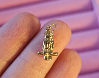 9ct Yellow Gold Owl Cham - Puffy Pendants 0.42 grams 1.8cm tall 8.7mm wide